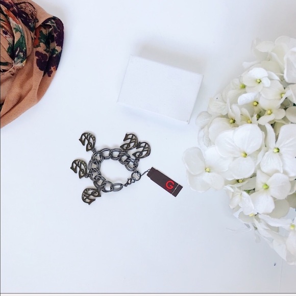 NWT Guess Charm Bracelet - Picture 2 of 7